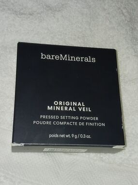 bareMinerals ORIGINAL Mineral Veil Talc-Free Pressed Setting Powder - Sheer Fair